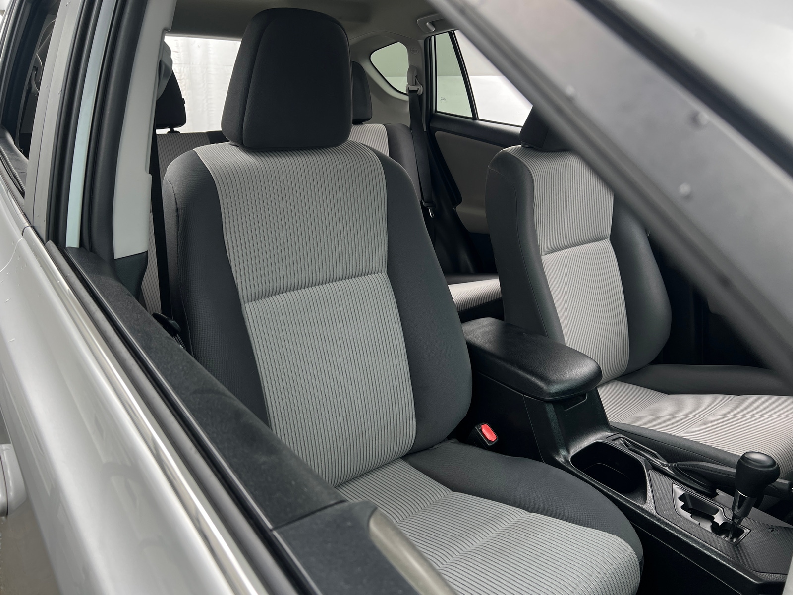 Thumbnail: 2014 Toyota RAV4 - 2