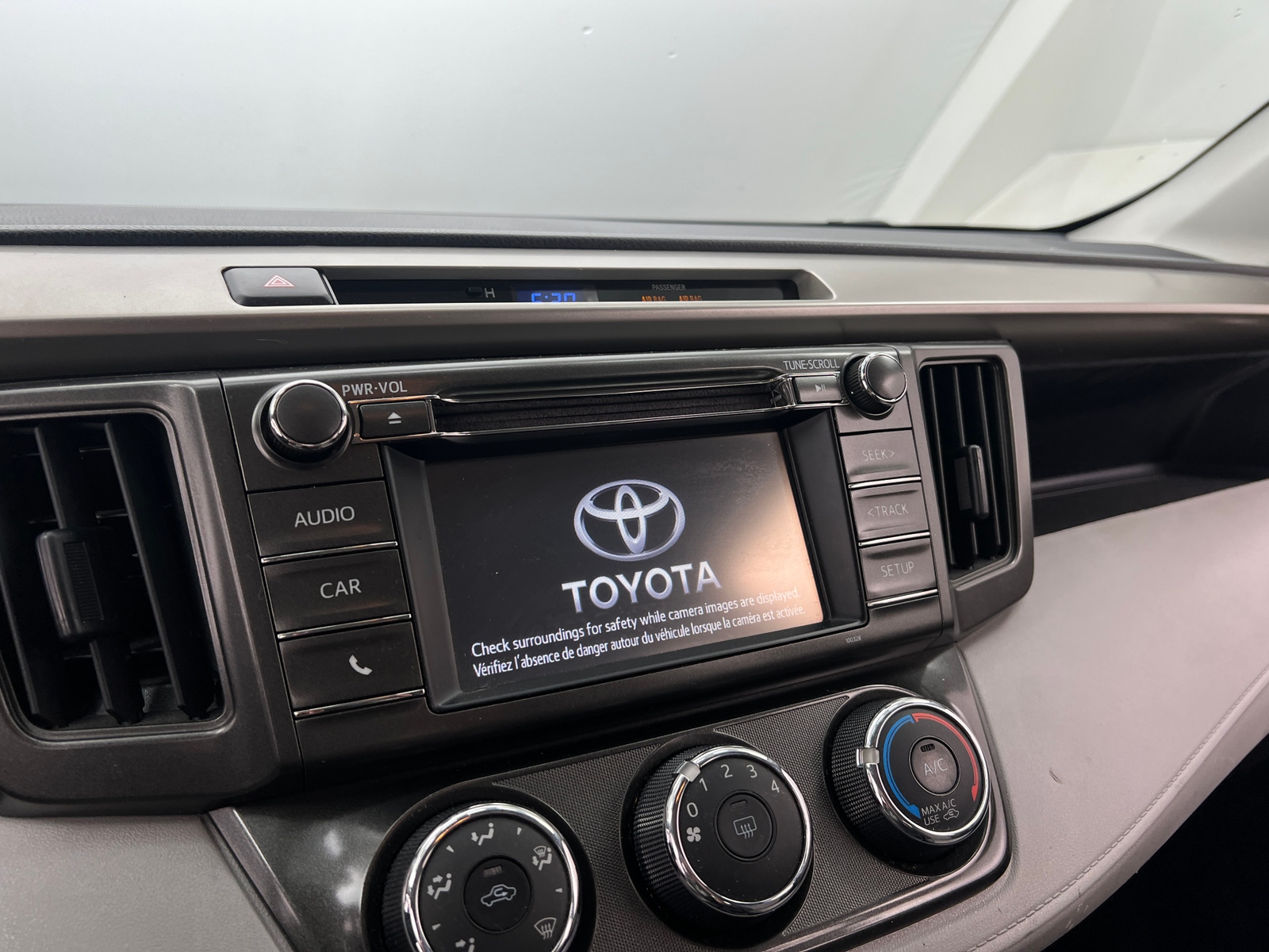 Thumbnail: 2014 Toyota RAV4 - 4