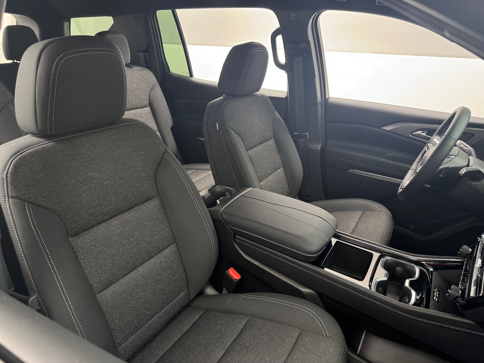 Thumbnail: 2026 Chevrolet Traverse - 2