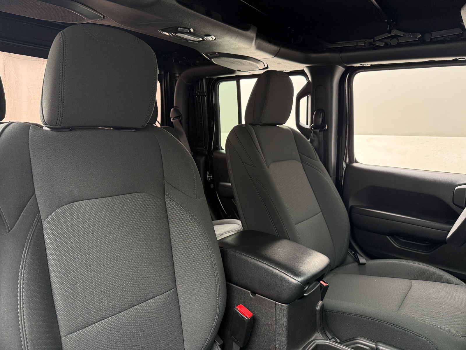 Thumbnail: 2023 Jeep Gladiator - 2