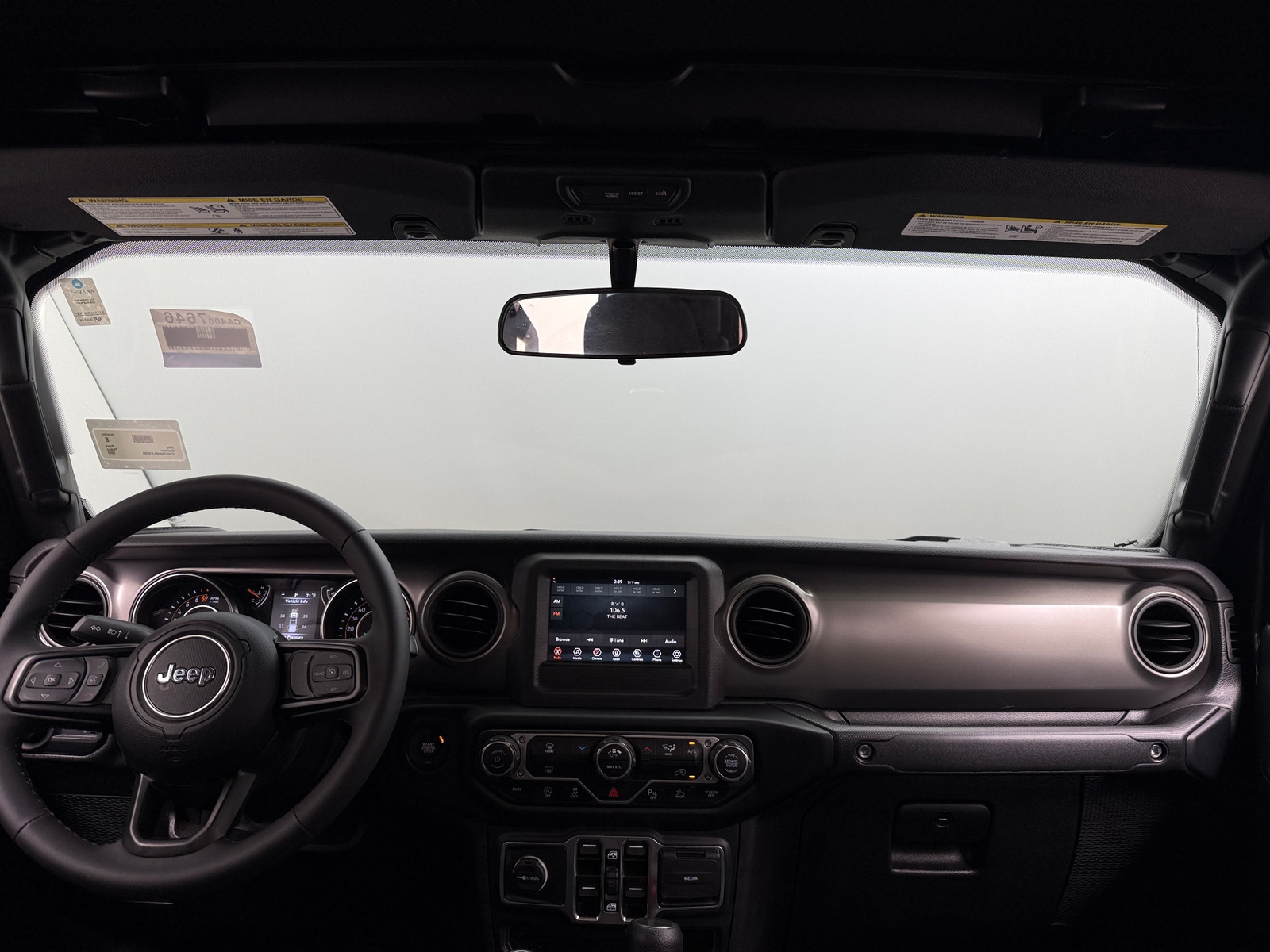 Thumbnail: 2023 Jeep Gladiator - 3