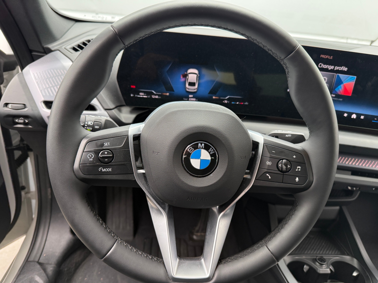 Thumbnail: 2025 BMW 2 Series - 4