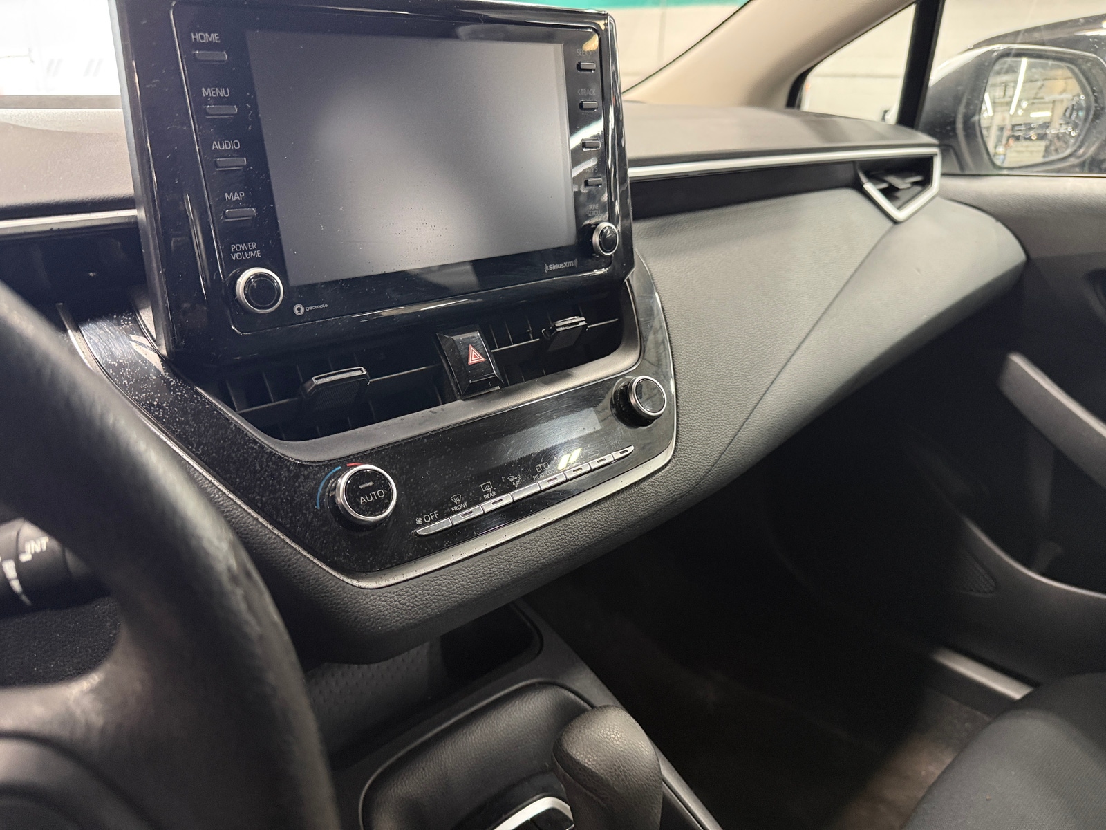 Thumbnail: 2022 Toyota Corolla - 4