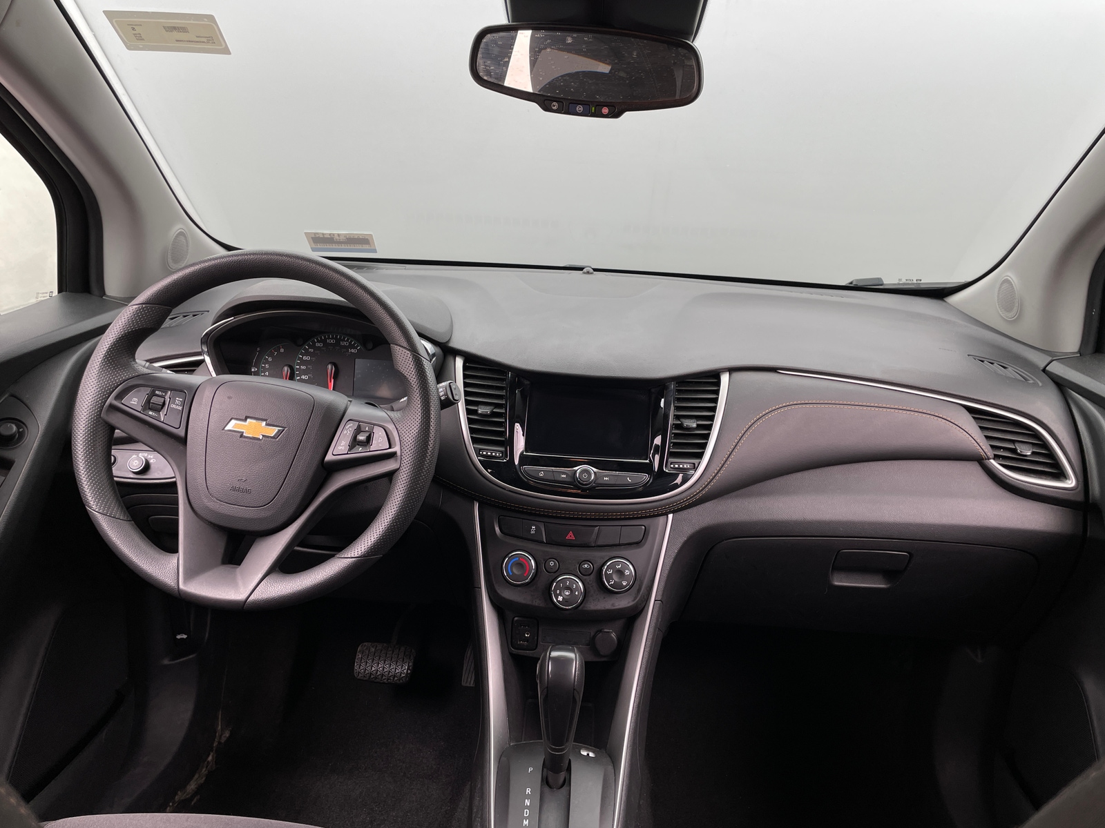 Thumbnail: 2022 Chevrolet Trax - 3