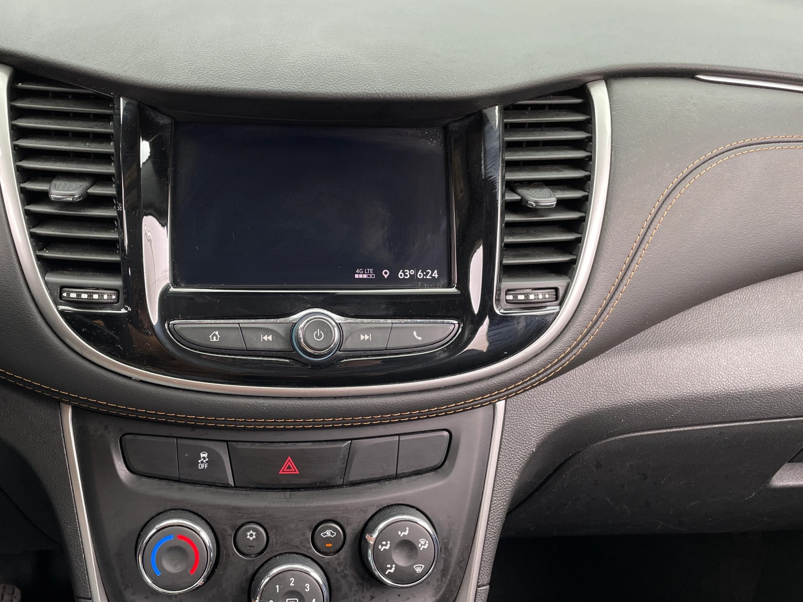 Thumbnail: 2022 Chevrolet Trax - 4