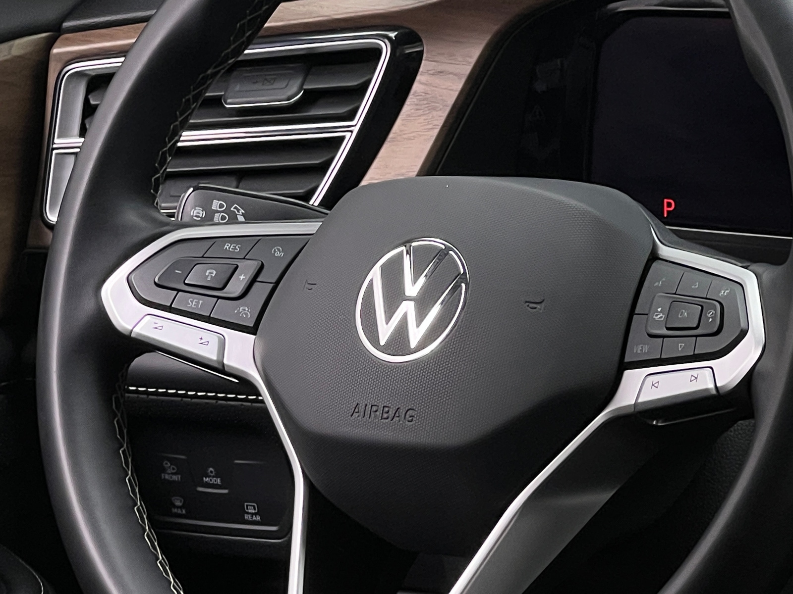 Thumbnail: 2024 Volkswagen Atlas - 4