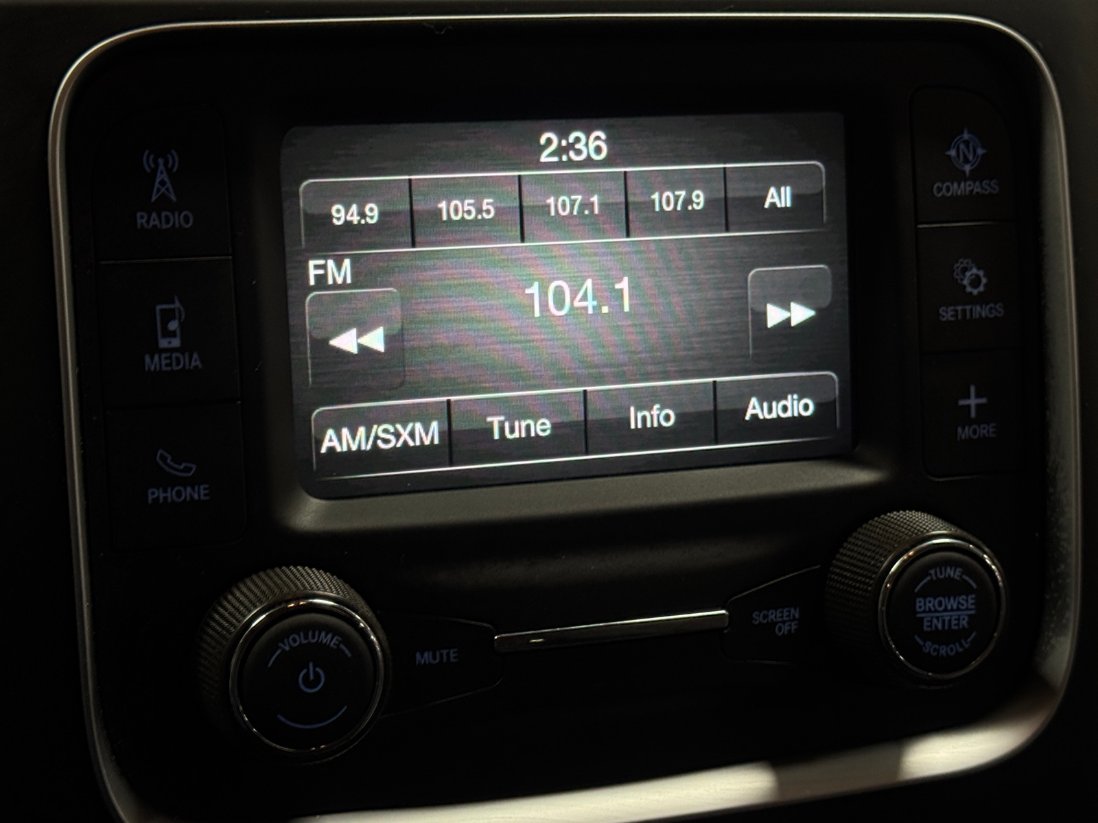 Thumbnail: 2024 RAM 1500 Classic - 3