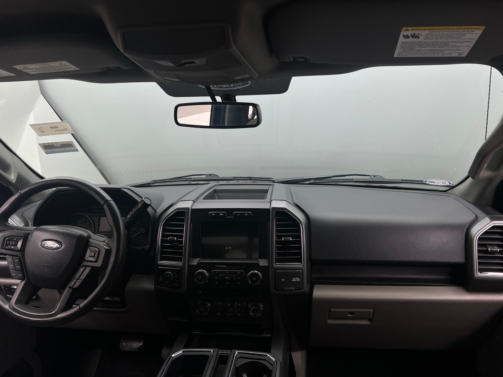 Thumbnail: 2018 Ford Econoline - 3