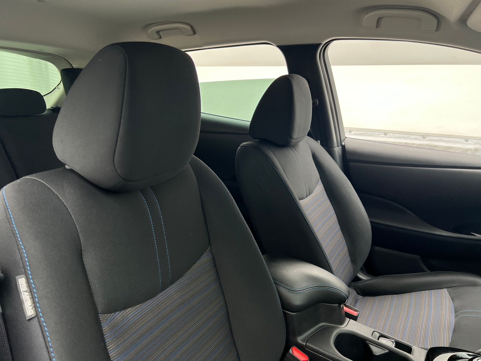 Thumbnail: 2022 Nissan Leaf - 2