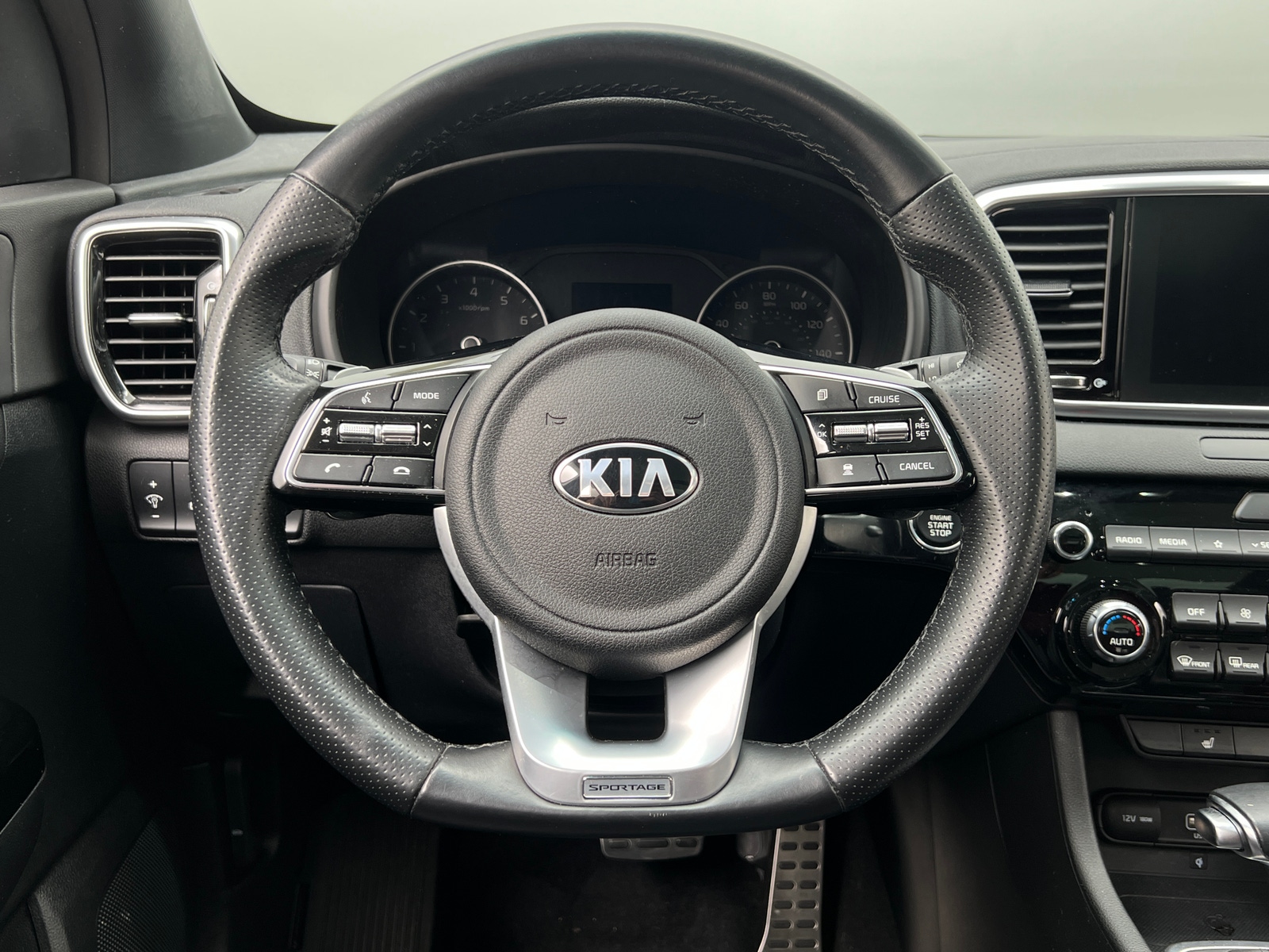 Thumbnail: 2022 Kia Sportage - 4