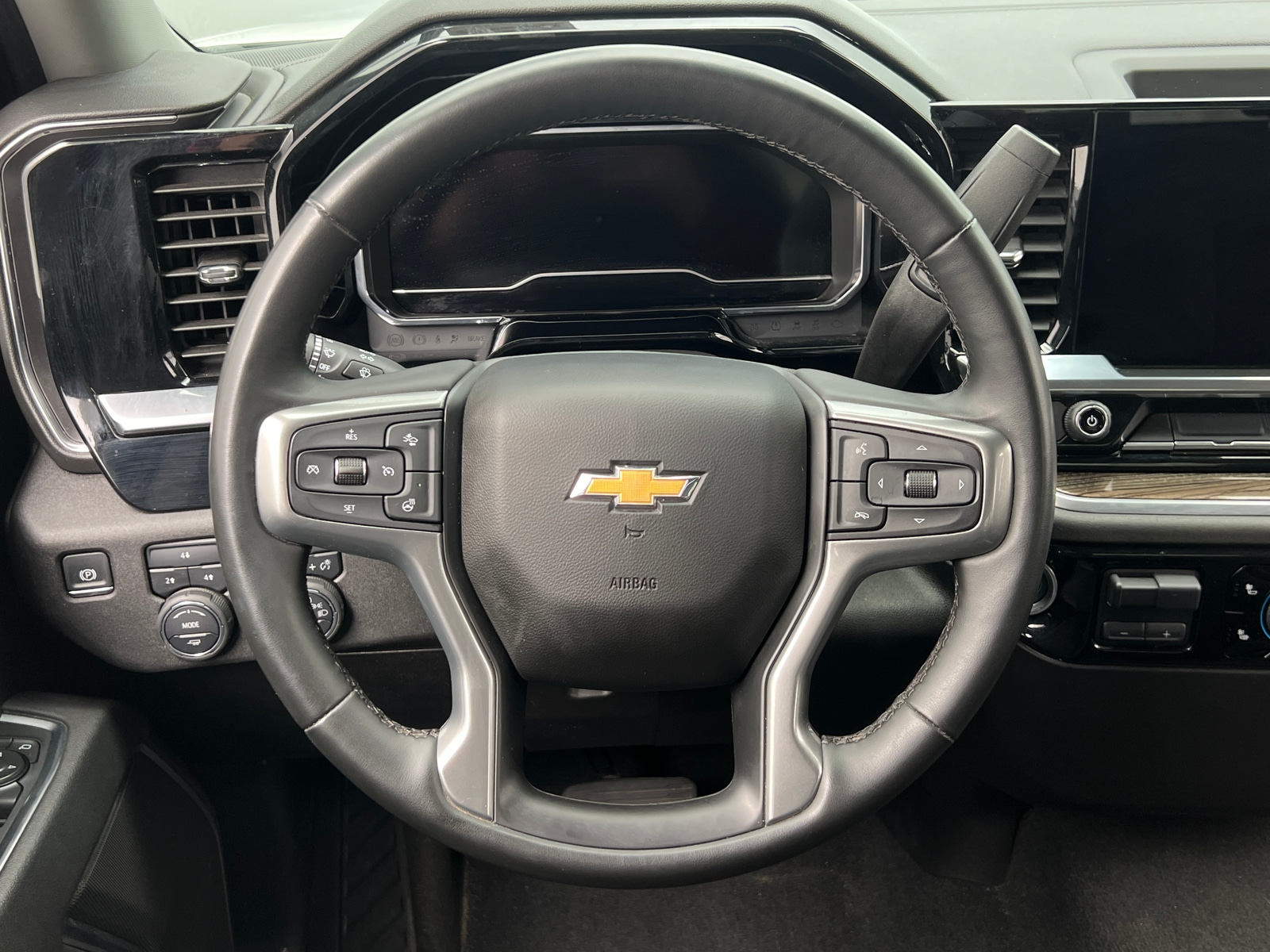 Thumbnail: 2025 Chevrolet Silverado 2500 - 5