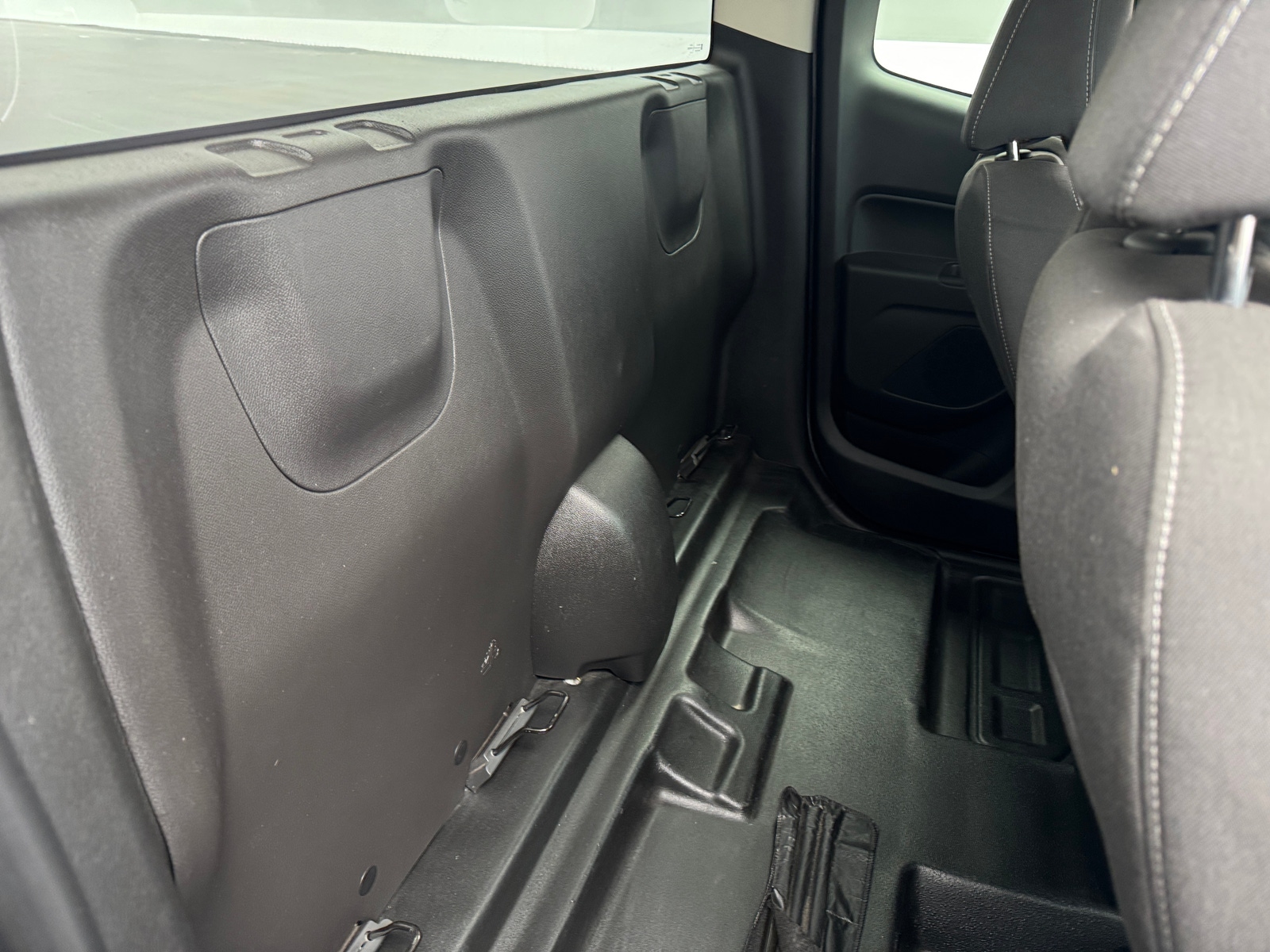 Thumbnail: 2021 Chevrolet Colorado - 6