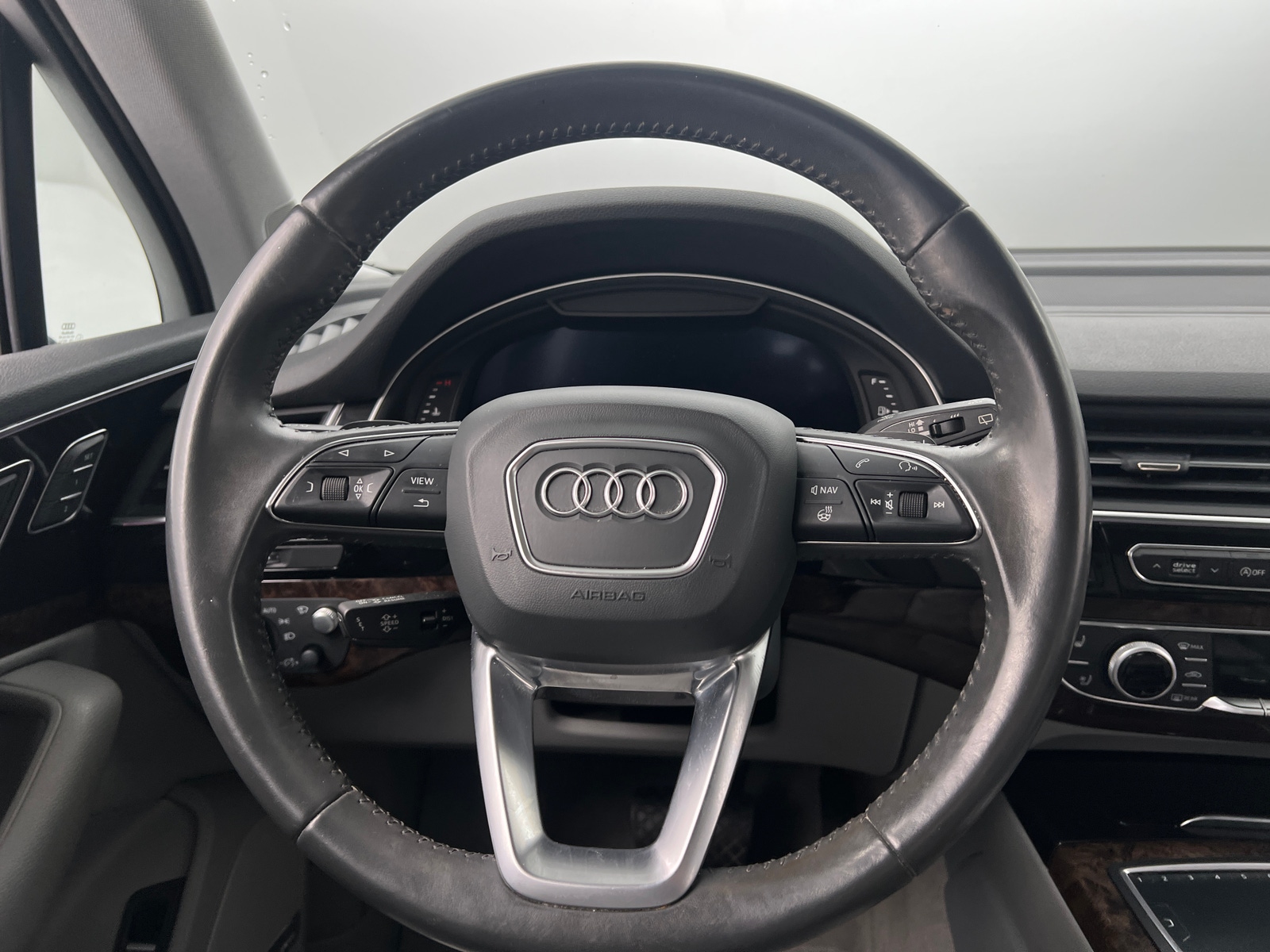 Thumbnail: 2018 Audi Q7 - 4