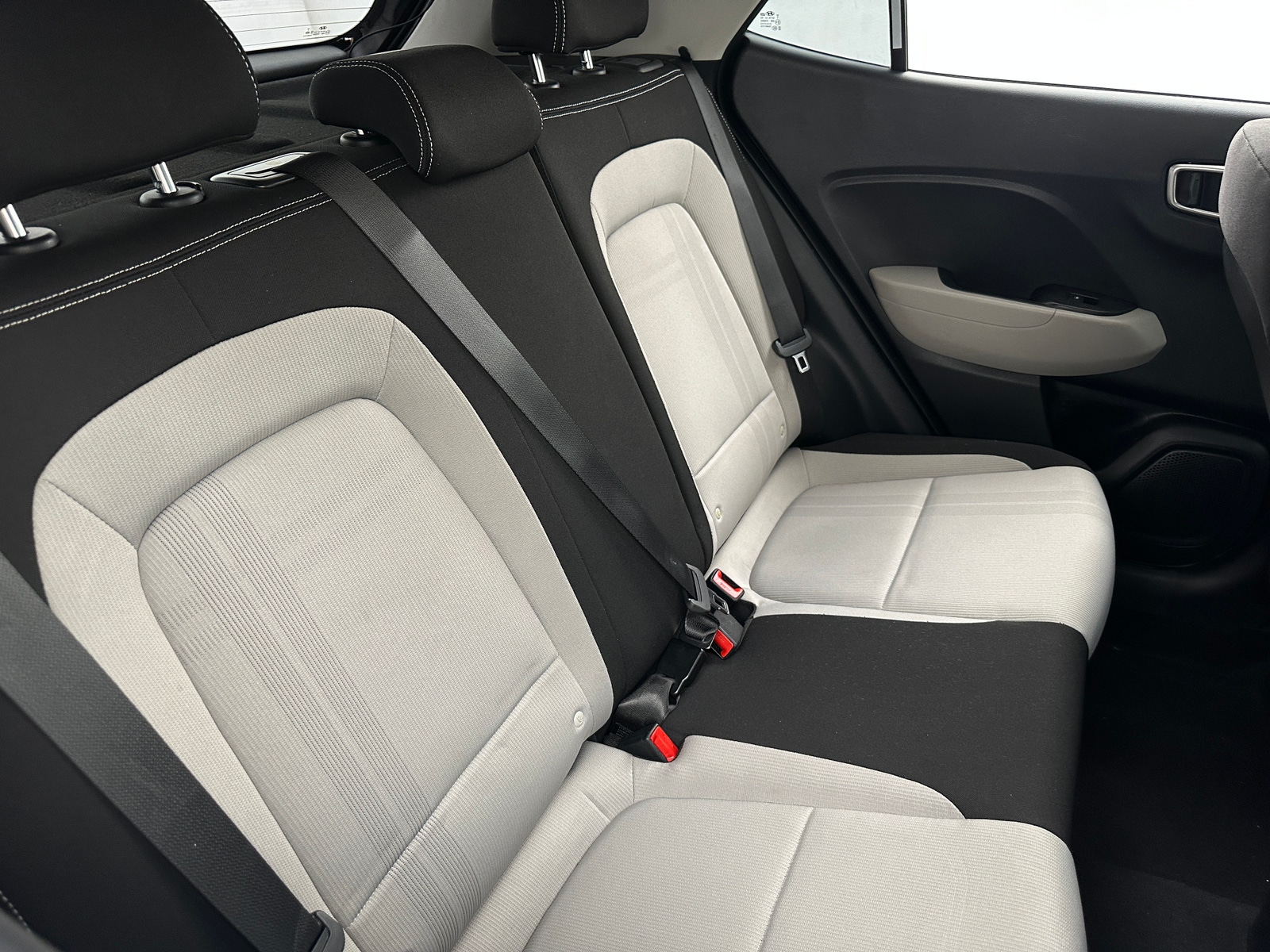 Thumbnail: 2021 Hyundai Venue - 6