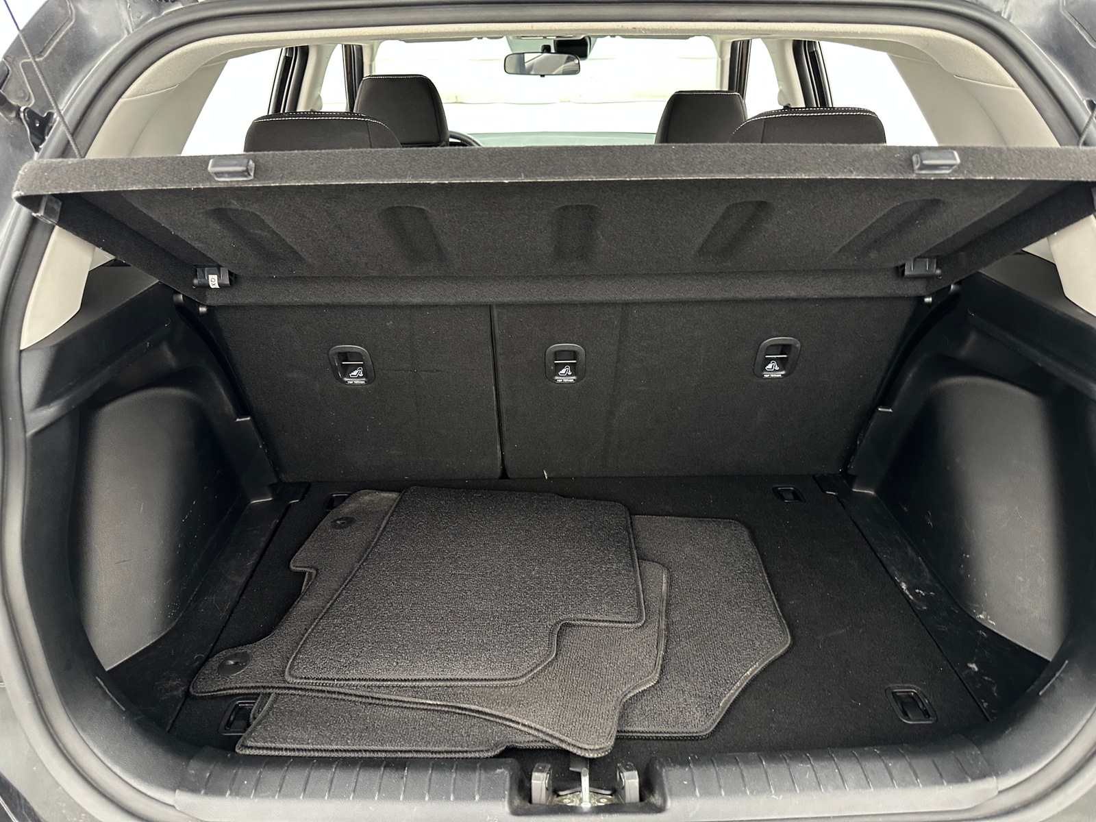 Thumbnail: 2021 Hyundai Venue - 7