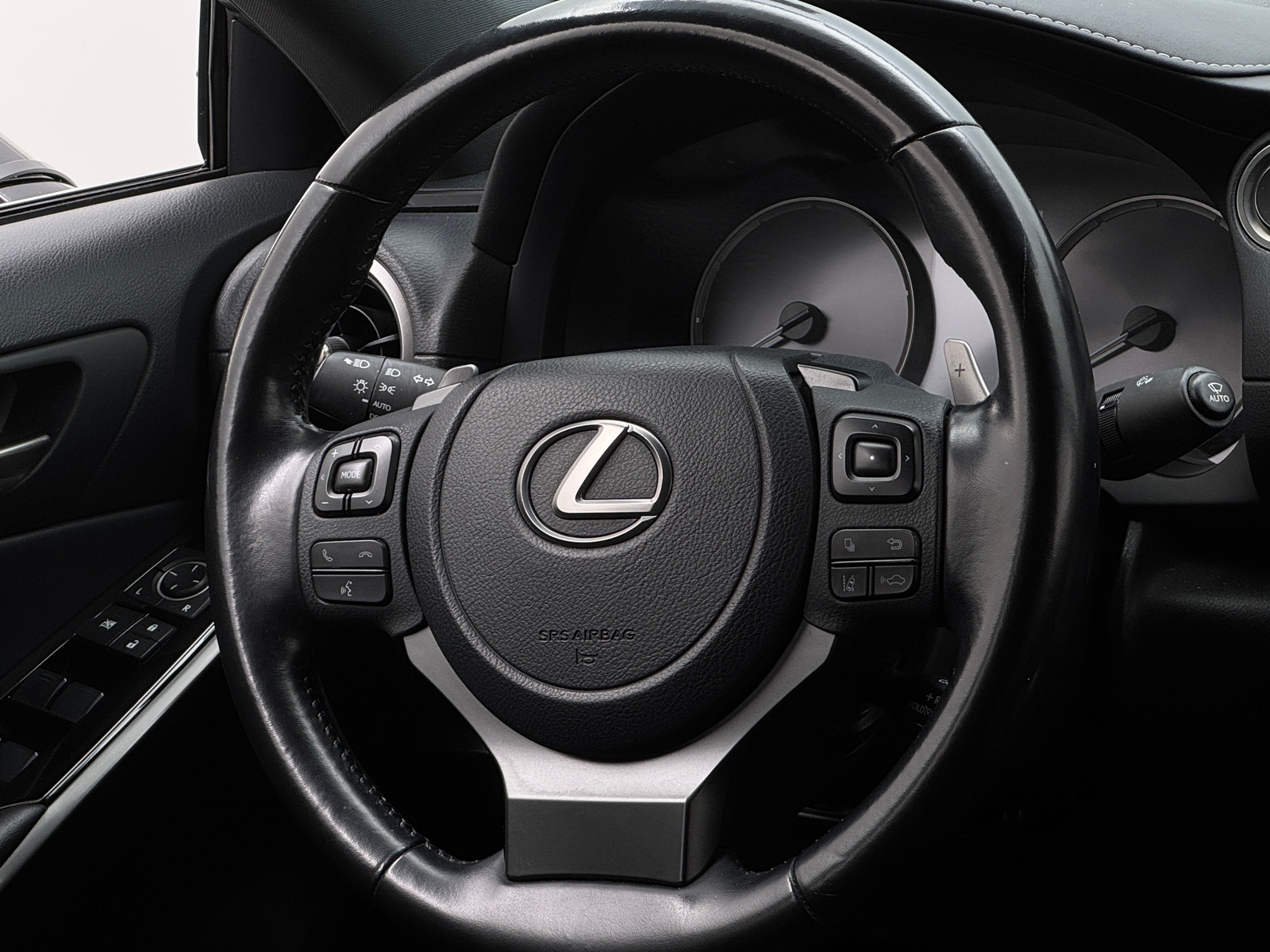 Thumbnail: 2021 Lexus IS - 4