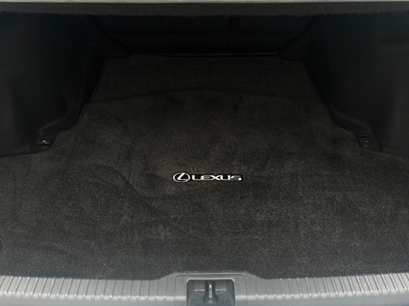 Thumbnail: 2021 Lexus IS - 6