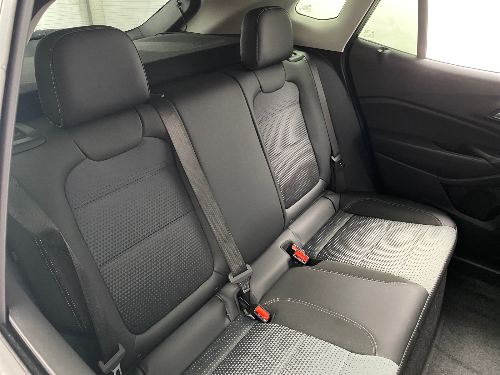 Thumbnail: 2025 Chevrolet Trax - 6