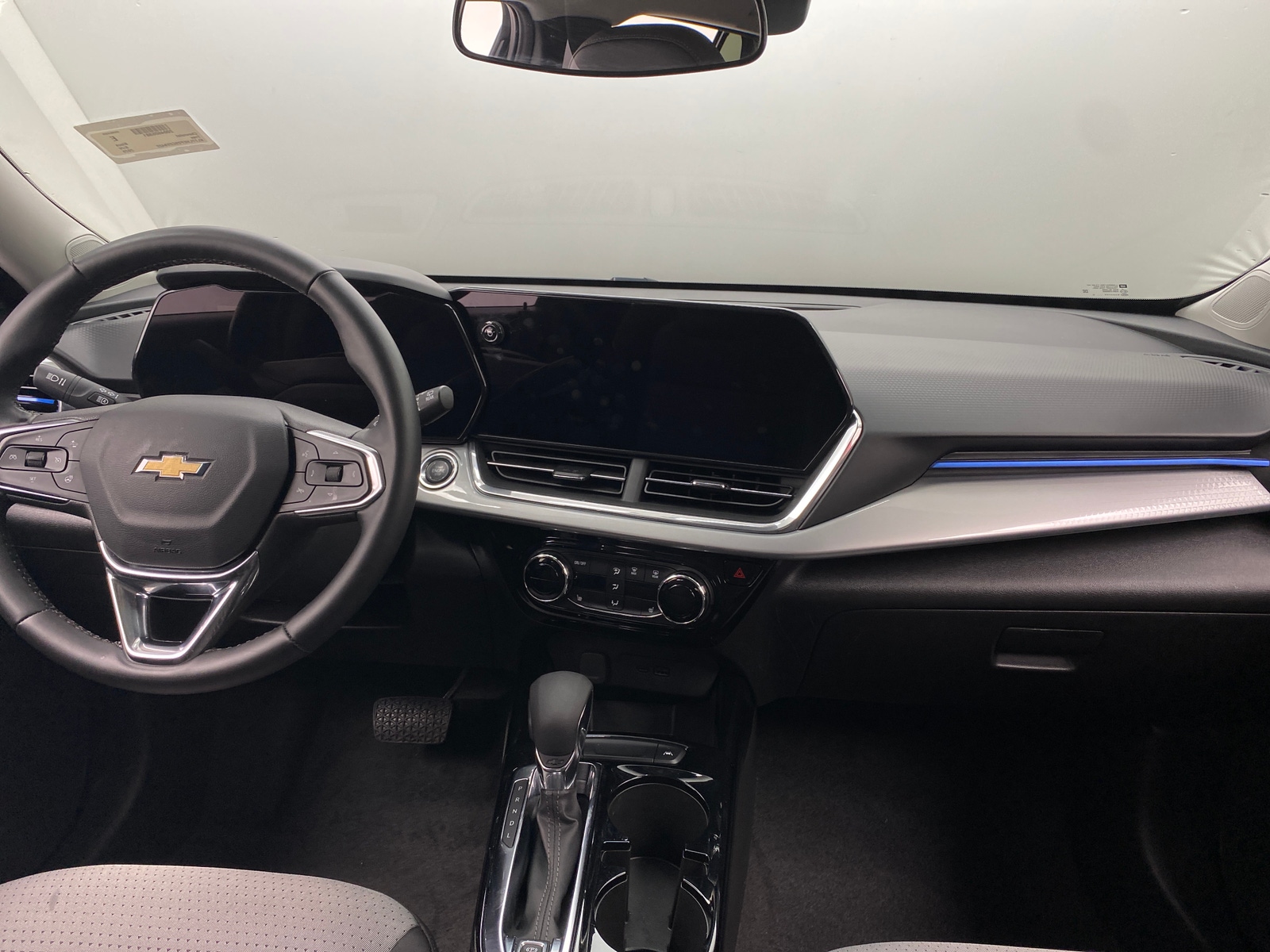 Thumbnail: 2025 Chevrolet Trax - 3