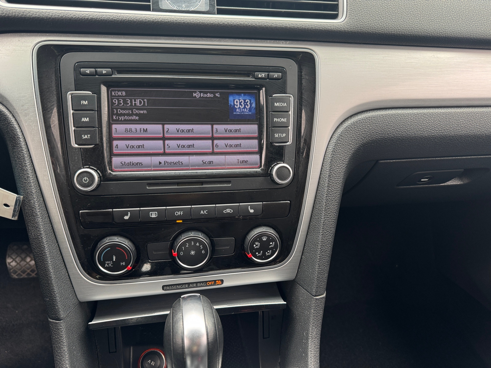 Thumbnail: 2013 Volkswagen Passat - 3