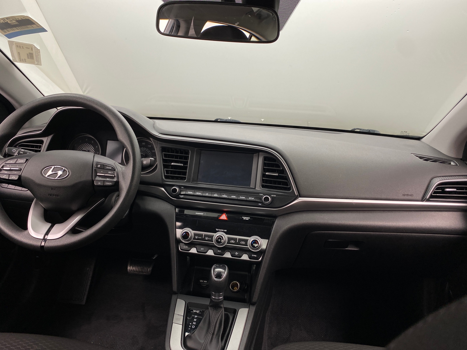 Thumbnail: 2020 Hyundai Elantra - 3