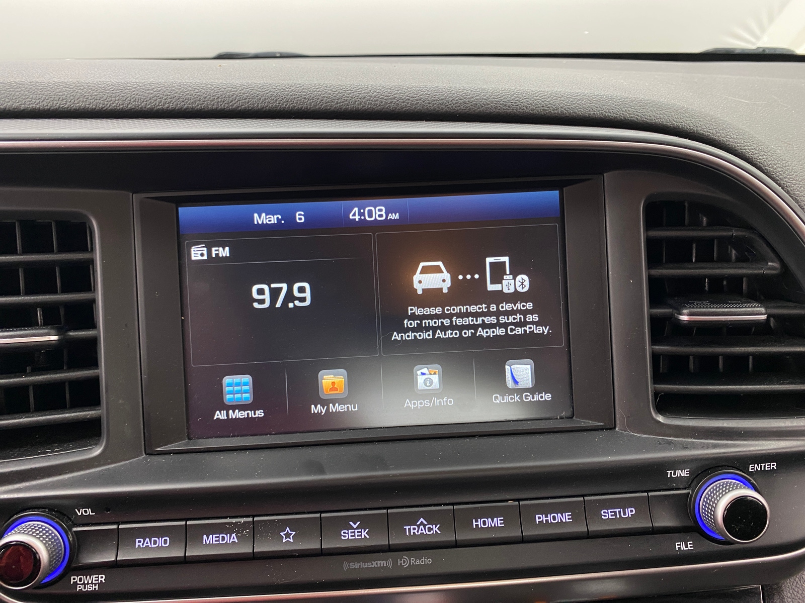 Thumbnail: 2020 Hyundai Elantra - 4