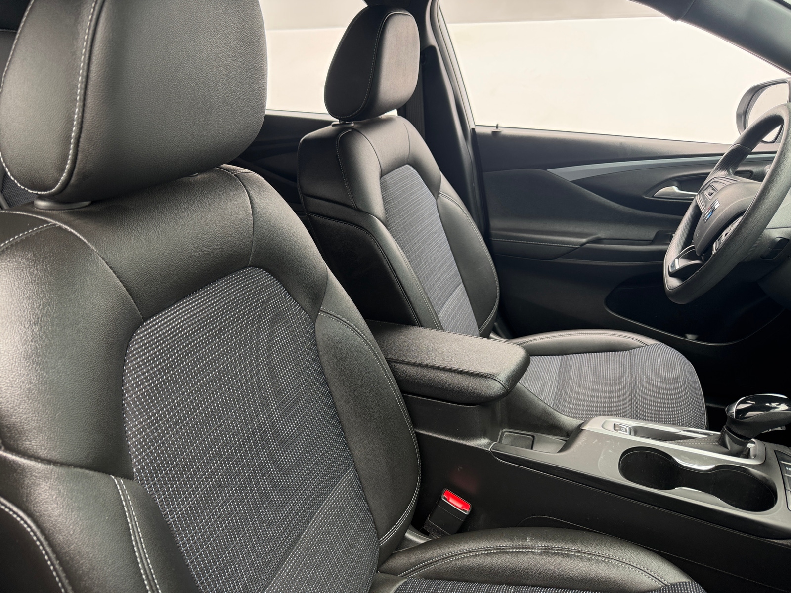 Thumbnail: 2025 Buick Envista - 2