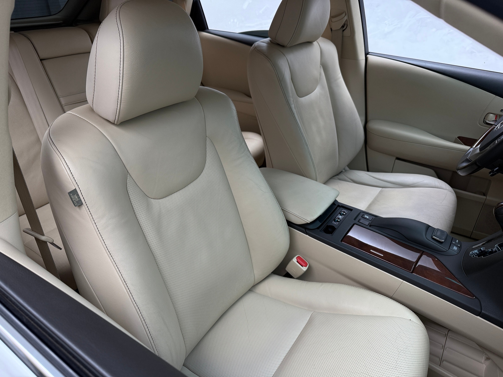 Thumbnail: 2015 Lexus RX - 2