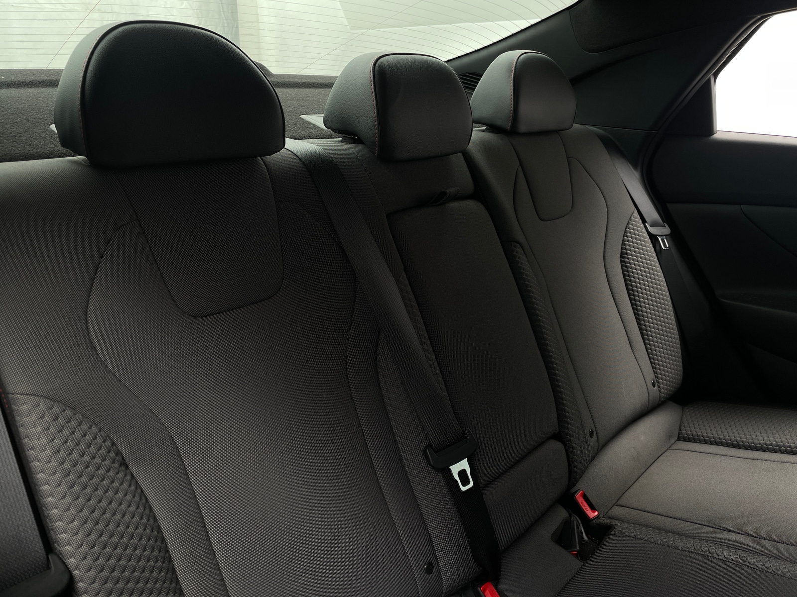 Thumbnail: 2023 Hyundai Elantra - 6