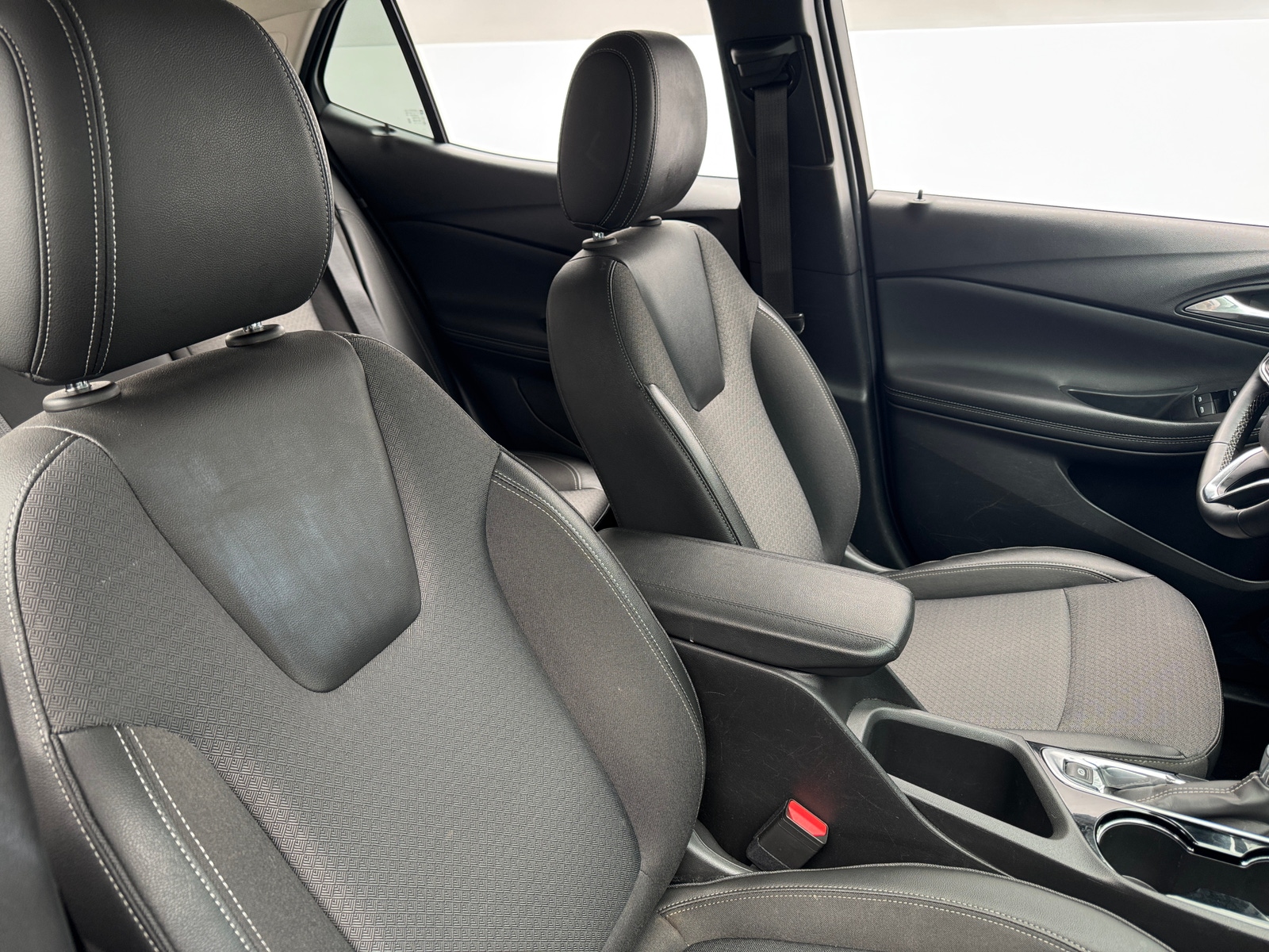 Thumbnail: 2025 Buick Encore GX - 2