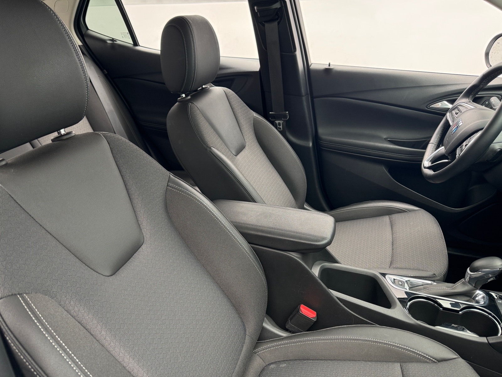 Thumbnail: 2025 Buick Encore GX - 2