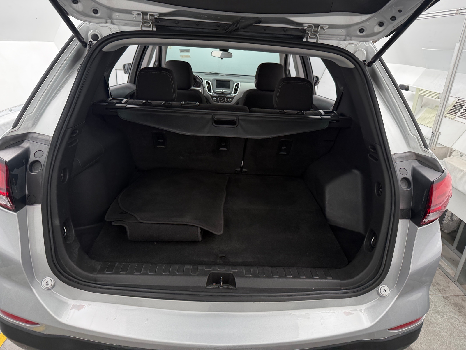 Thumbnail: 2022 Chevrolet Equinox - 7