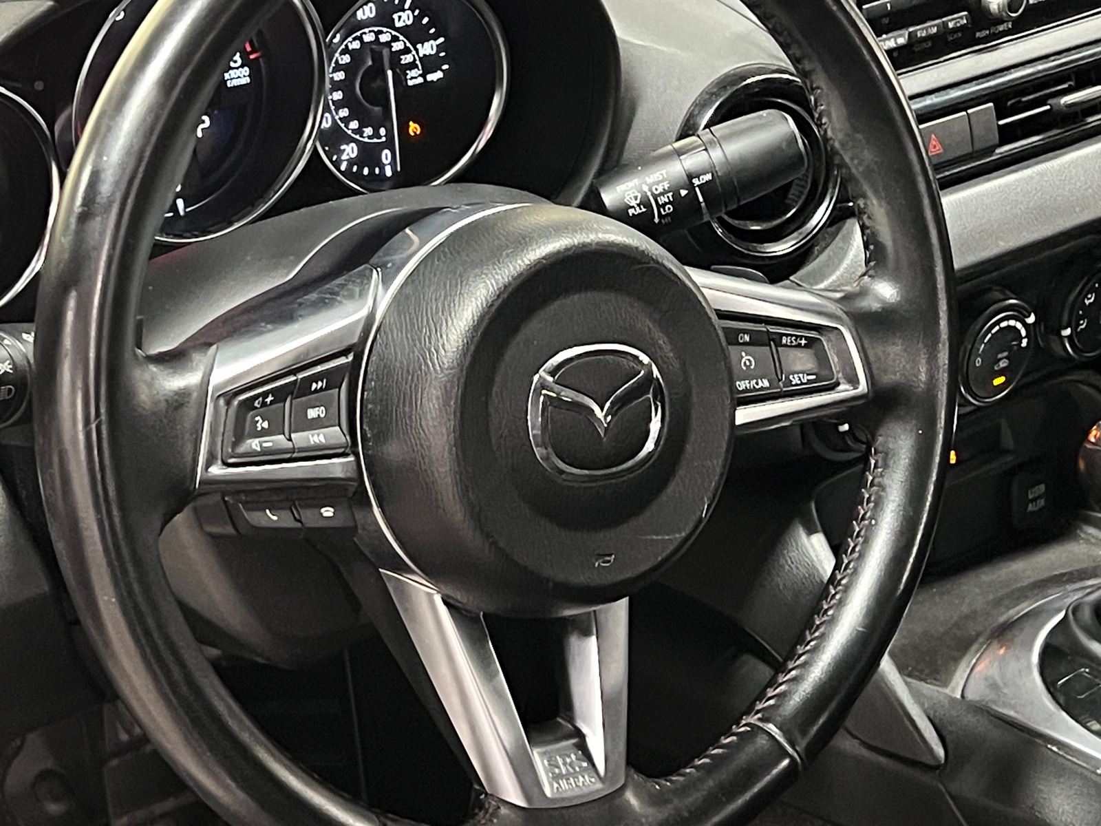 Thumbnail: 2017 Mazda MX-5 Miata - 5