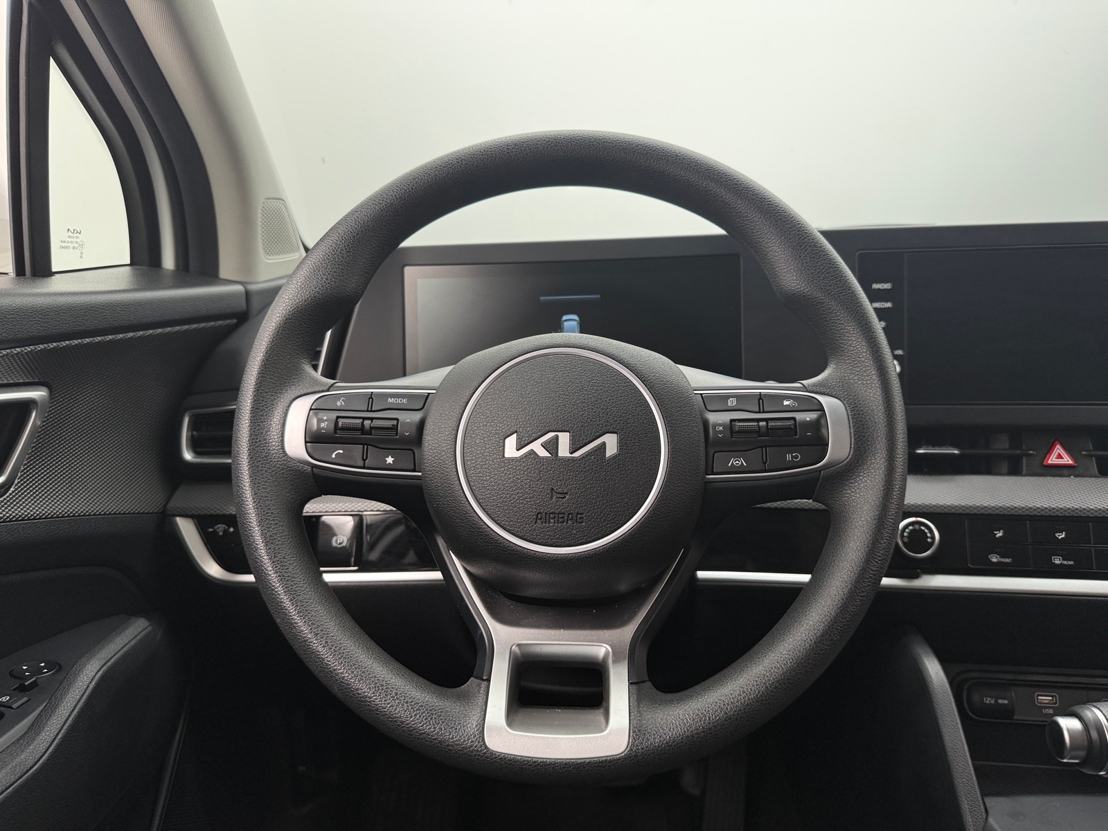 Thumbnail: 2025 Kia Sportage - 5