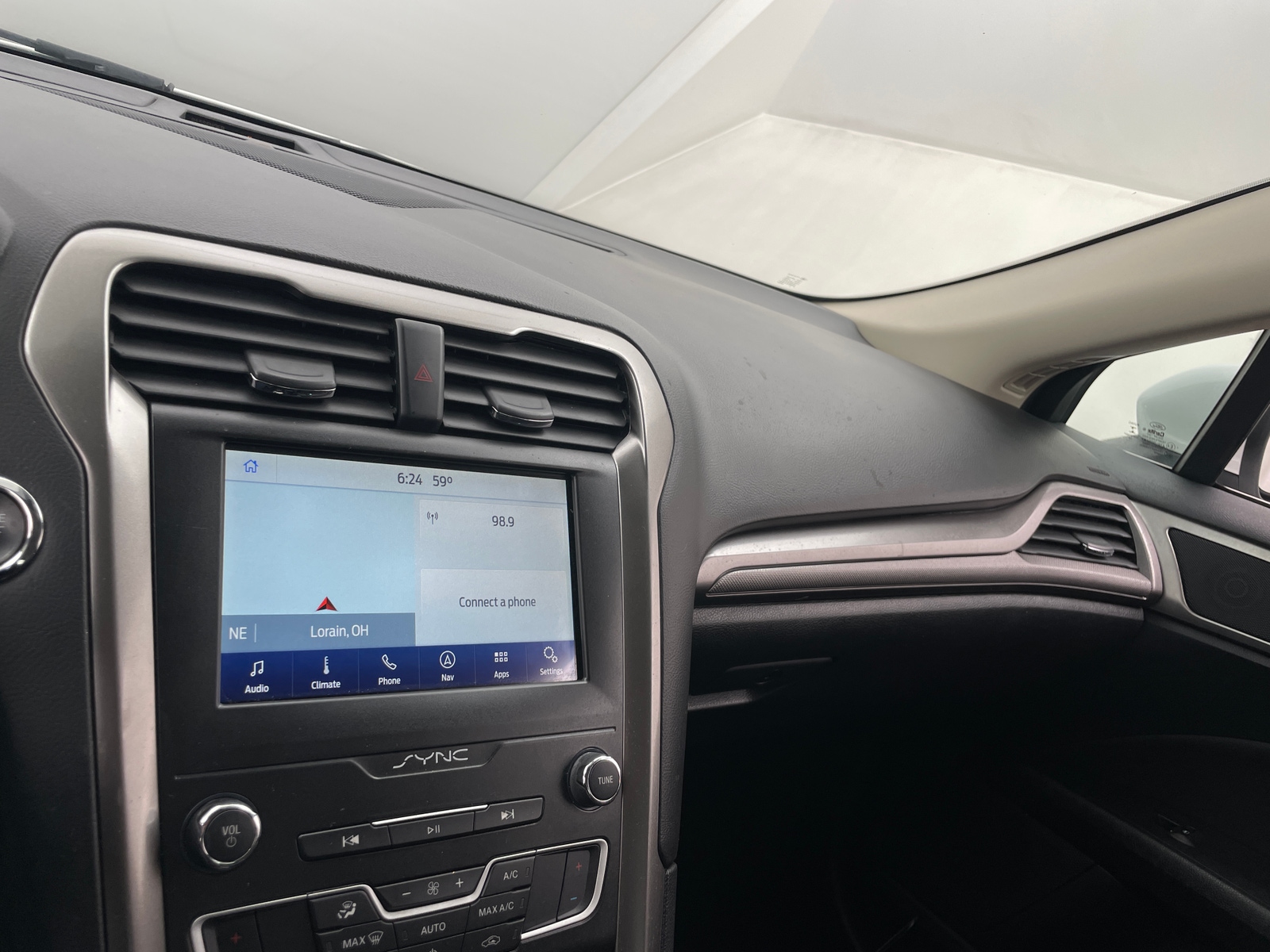 Thumbnail: 2019 Ford Fusion - 4