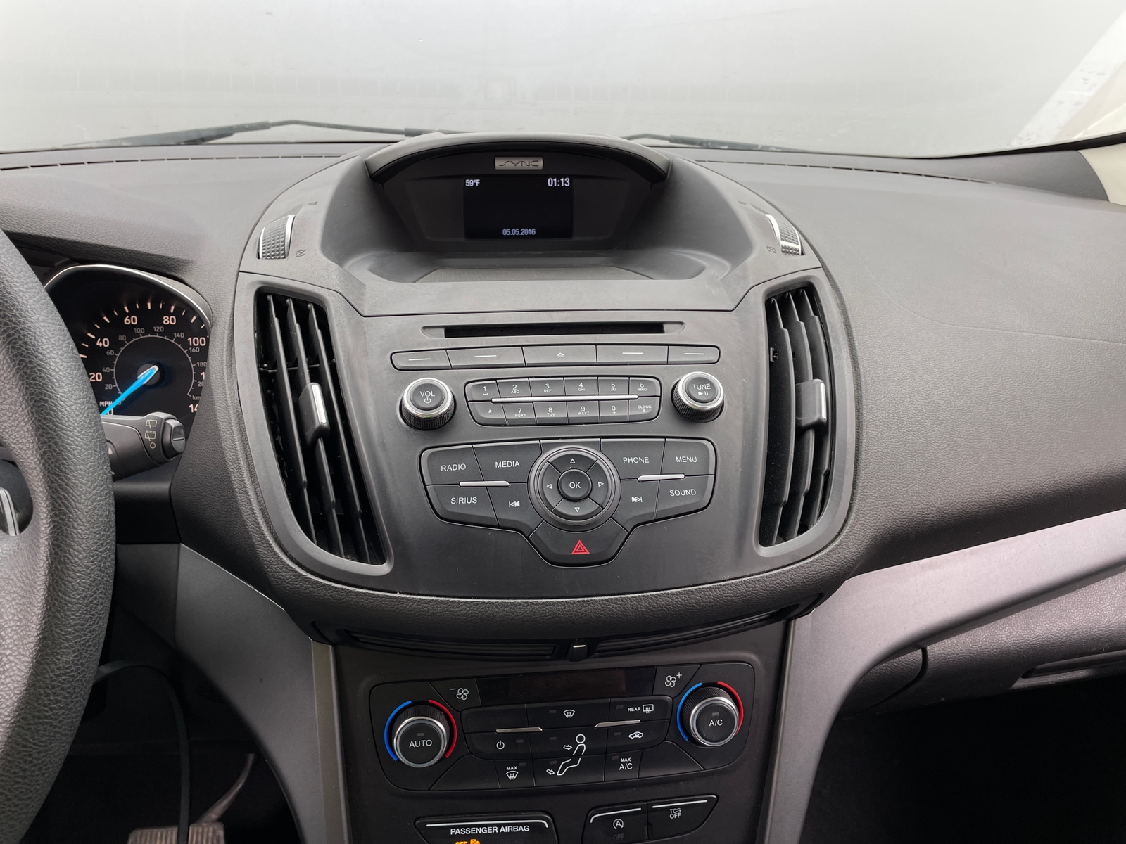 Thumbnail: 2017 Ford Escape - 4