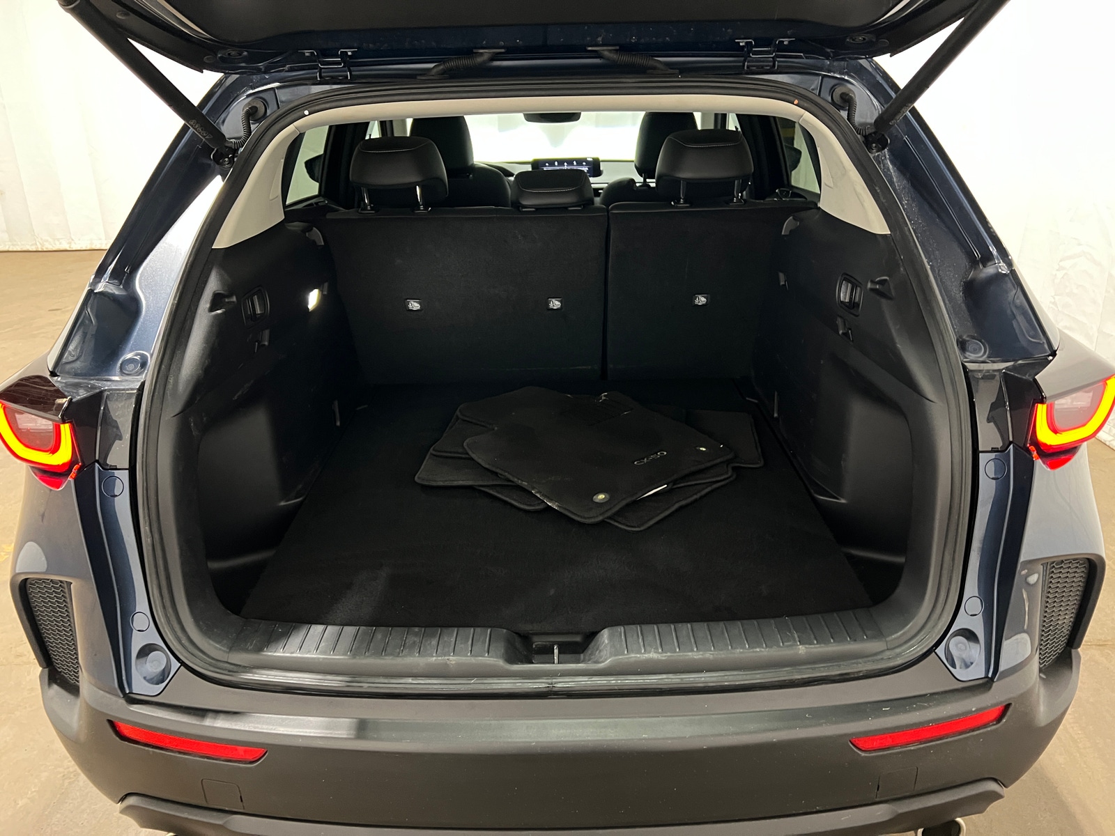 Thumbnail: 2025 Mazda CX-50 - 6