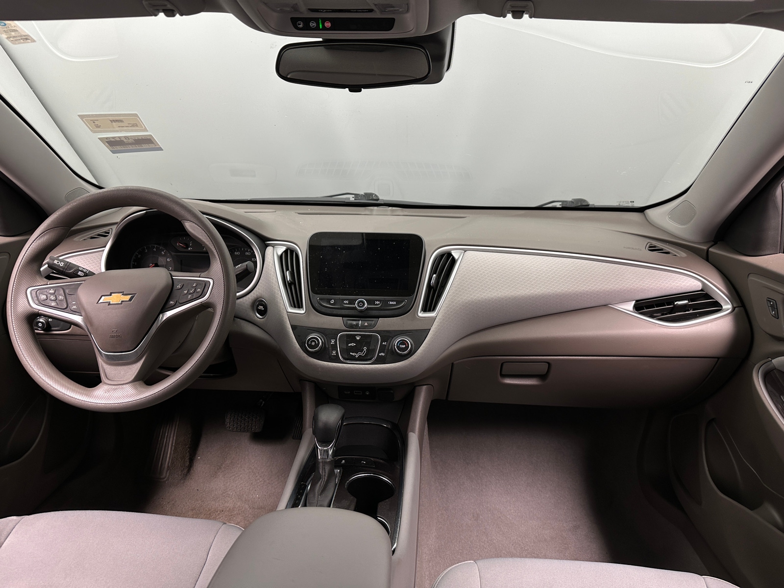 Thumbnail: 2022 Chevrolet Malibu - 3