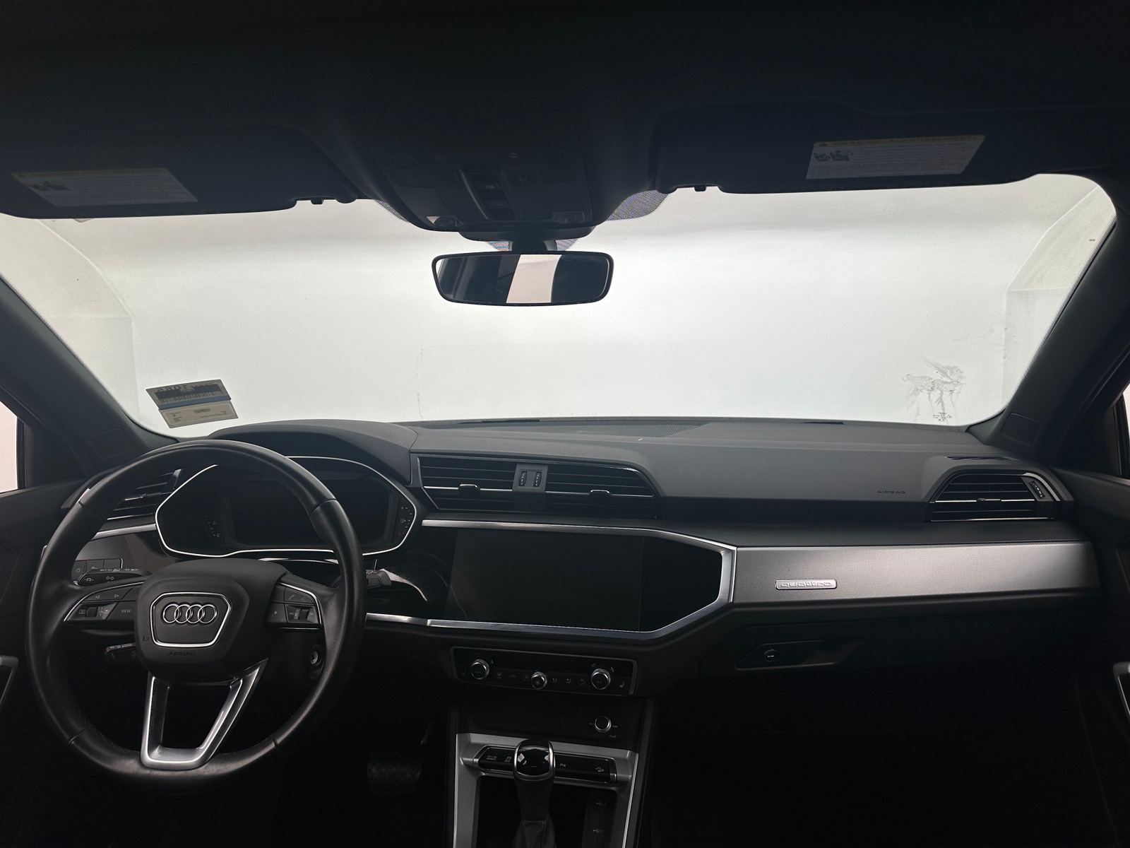 Thumbnail: 2023 Audi Q3 - 2