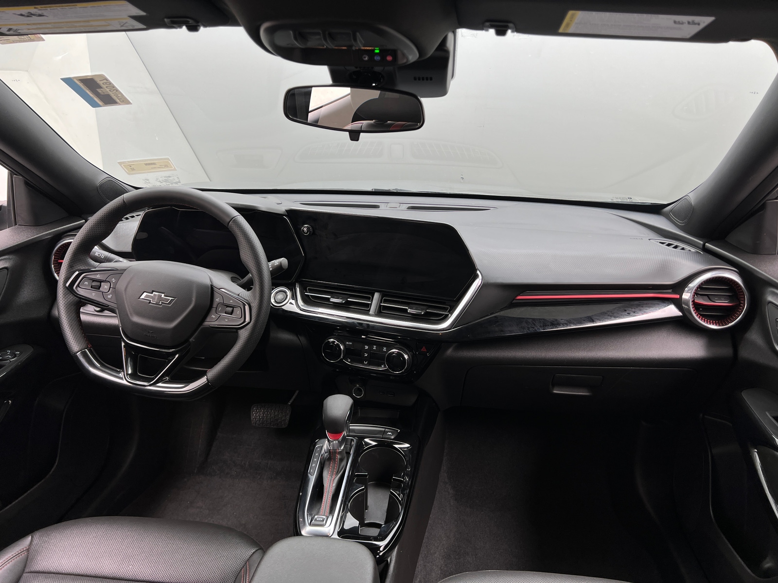 Thumbnail: 2025 Chevrolet Trax - 2