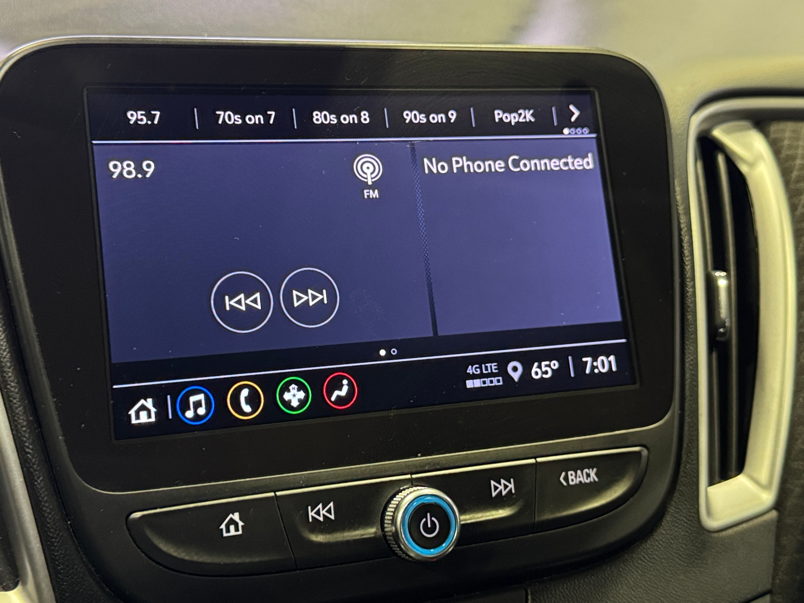 Thumbnail: 2024 Chevrolet Malibu - 4