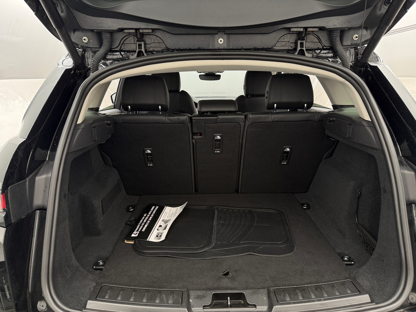 Thumbnail: 2021 Land Rover Range Rover Evoque - 6