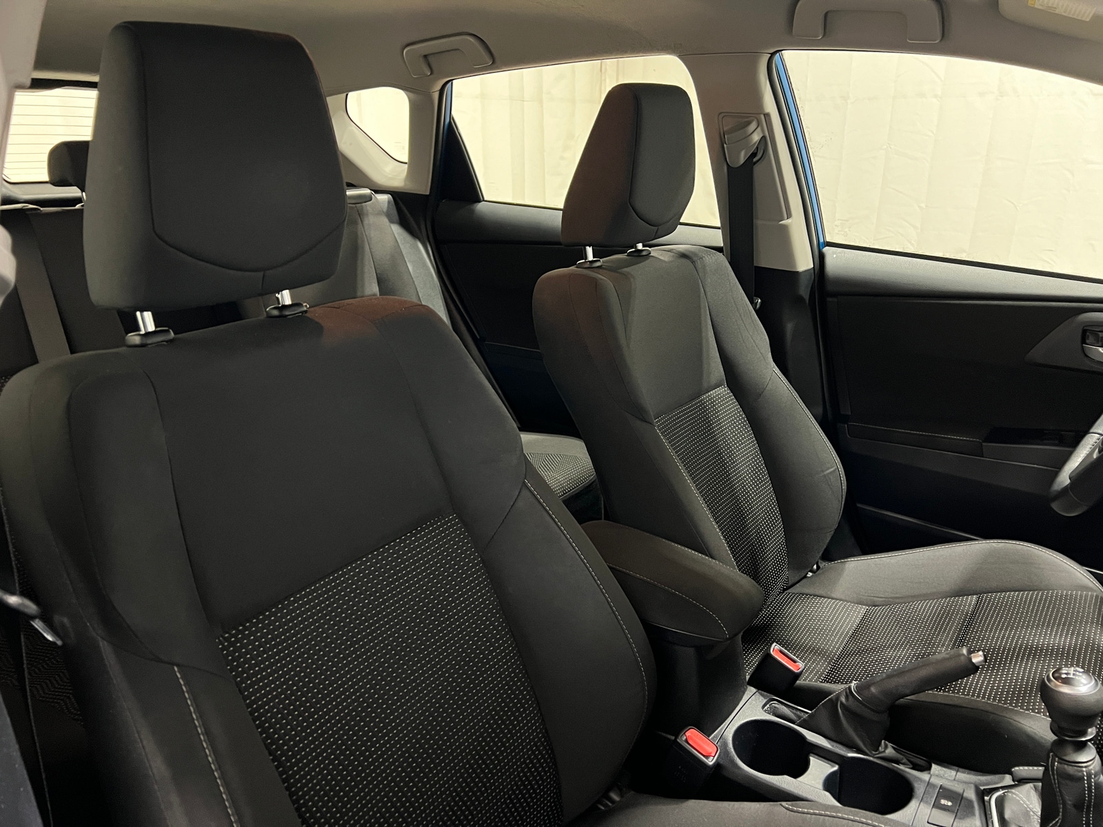 Thumbnail: 2018 Toyota Corolla iM - 2