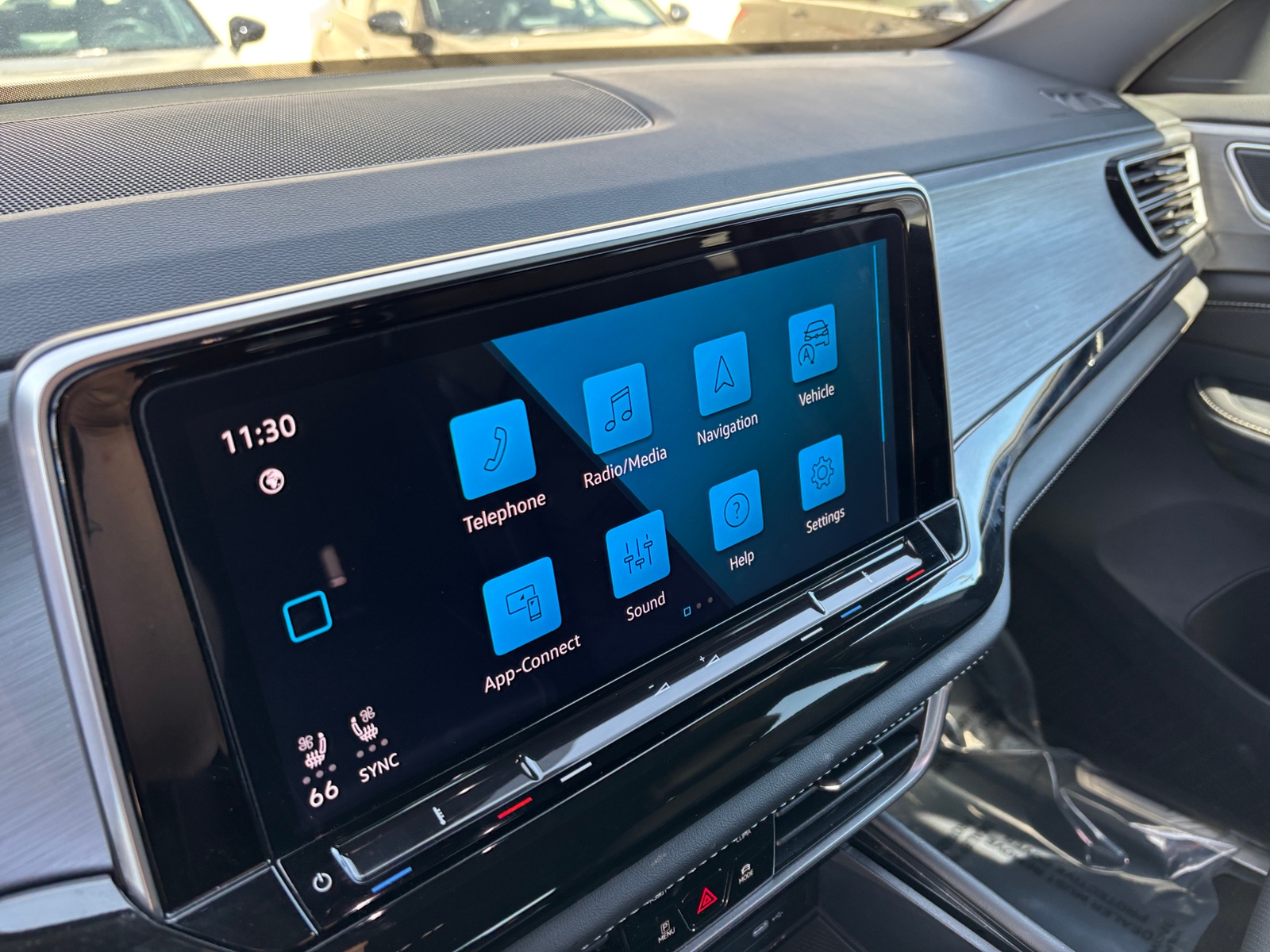 Thumbnail: 2025 Volkswagen Atlas - 4