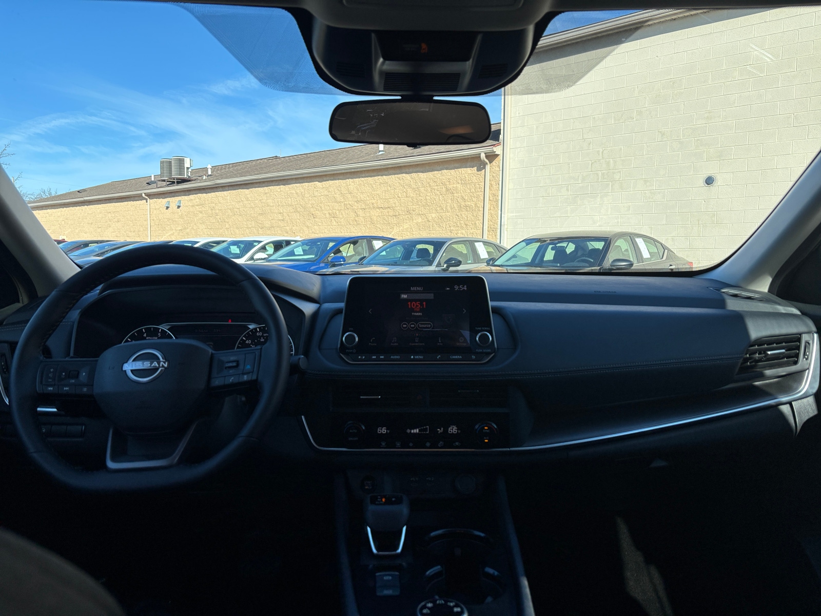 Thumbnail: 2025 Nissan Rogue - 3