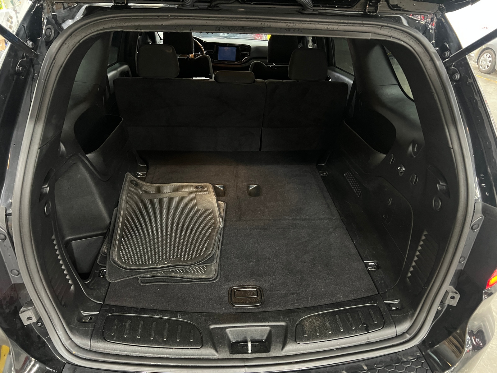 Thumbnail: 2023 Dodge Durango - 7