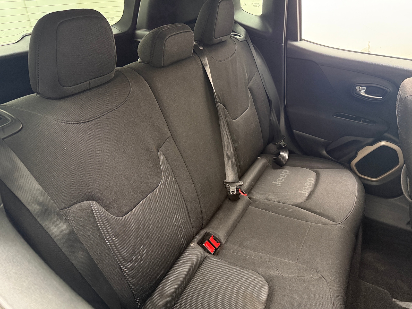 Thumbnail: 2015 Jeep Renegade - 6