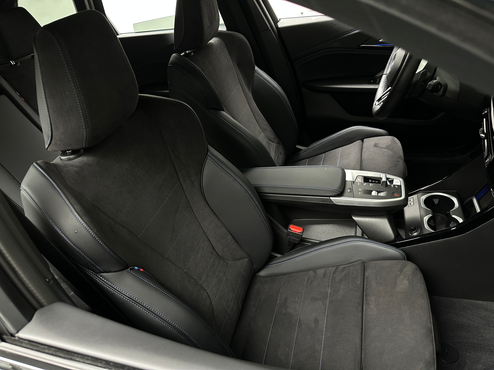 Thumbnail: 2025 BMW X1 - 2