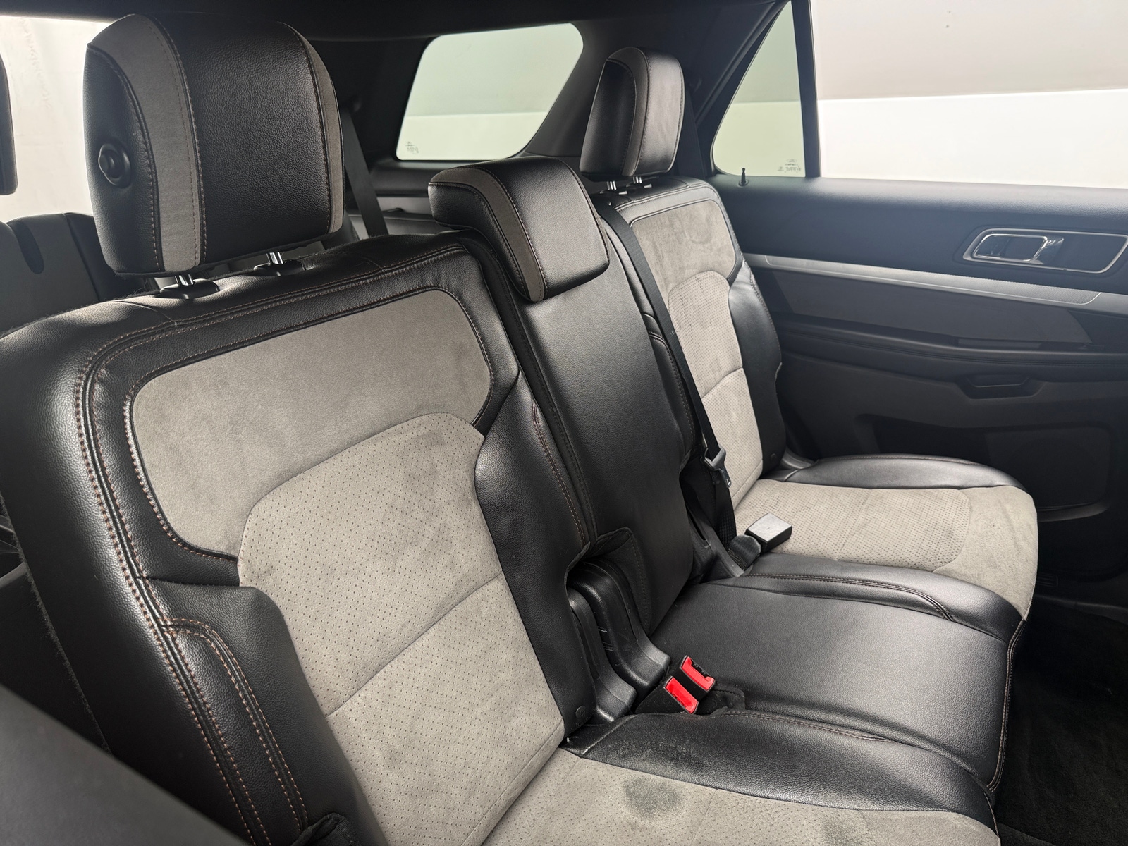 Thumbnail: 2017 Ford Explorer - 6