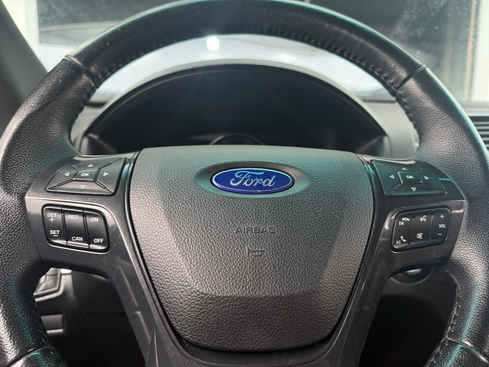 Thumbnail: 2017 Ford Explorer - 5